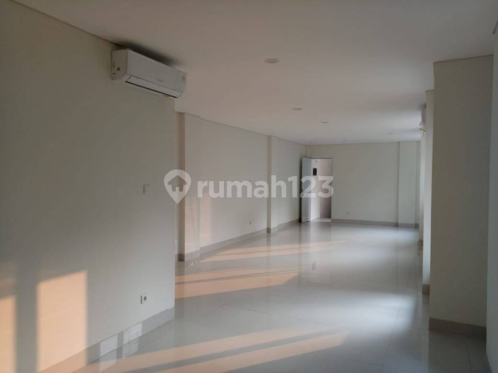 Large Office Space Near Gandaria City Mall