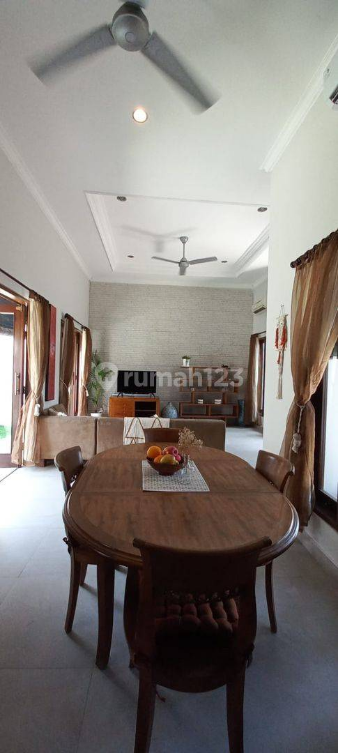 Modern Balinese Villa with Pool in Canggu