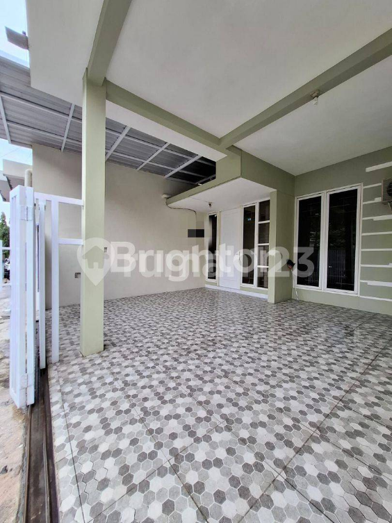Two-Story House Near Hospital in Central Malang