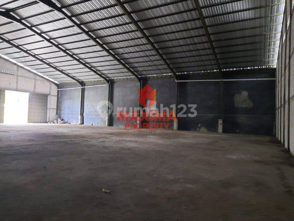 Large Industrial Warehouse for Rent in Gatsu