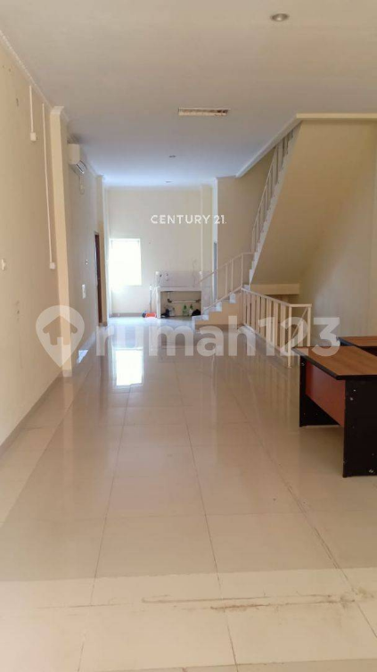 Strategically Located Property with Rooftop