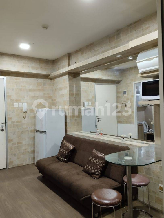 Furnished 2BR Green Bay Pluit Apartment