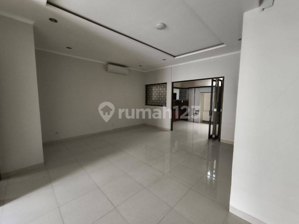 Modern 3-Bedroom House with Kitchen Set