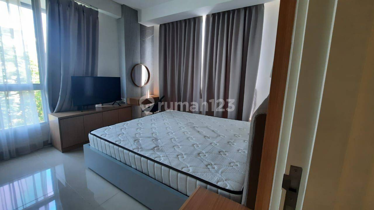 Modern 2-Bedroom Condo Near Rainbow Springs Lake