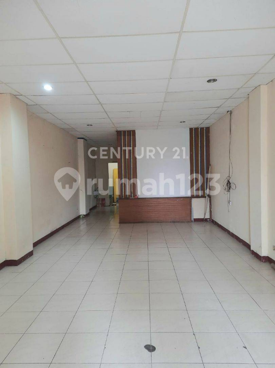 3-Story Commercial Building for Rent in Villa Indah