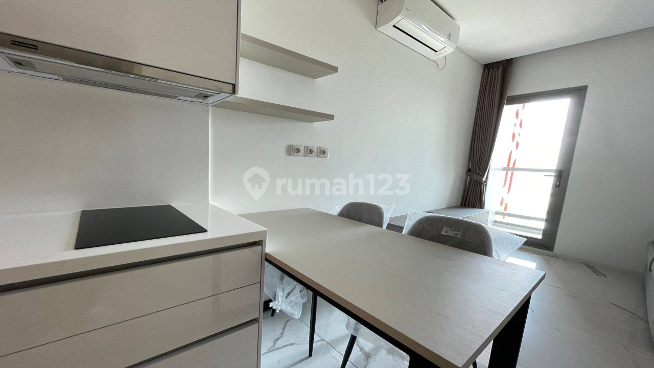 Modern Studio with Pool and Gym Near MRT