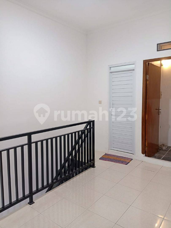 Modern Townhouse in Bukit Sariwangi
