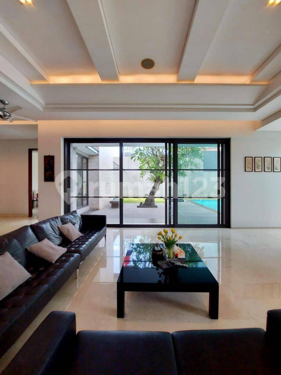 Modern Luxury House with Pool in Kebayoran Baru