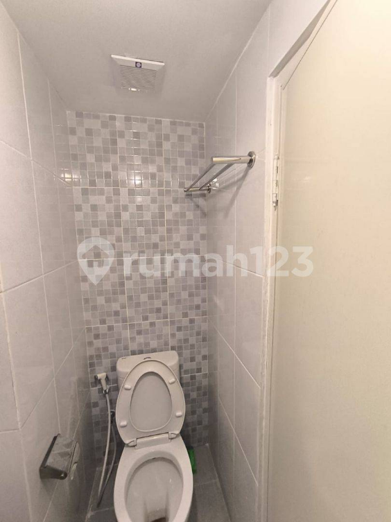 Modern Studio Apartment with Amenities