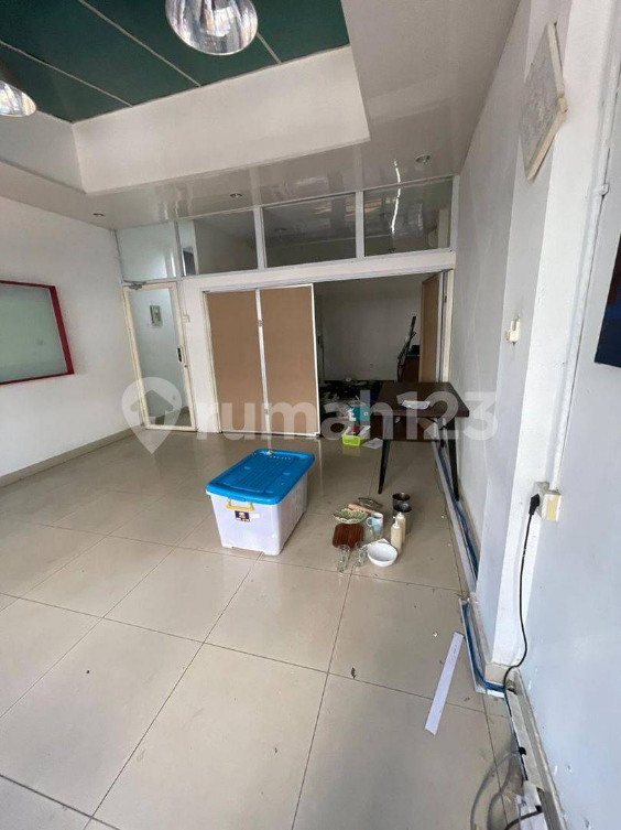 Strategic 3-Floor Commercial Building Near MRT