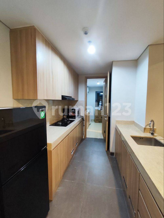 Luxury 3-Bedroom Furnished Apartment with City View