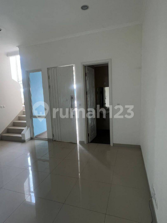 Modern 3-Bedroom House with Carport in Cikupa
