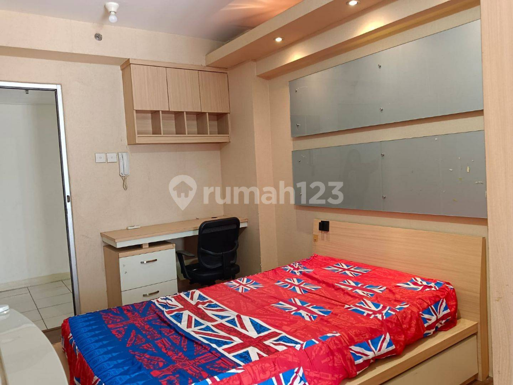 Furnished Studio Apartment in Green Bay Pluit