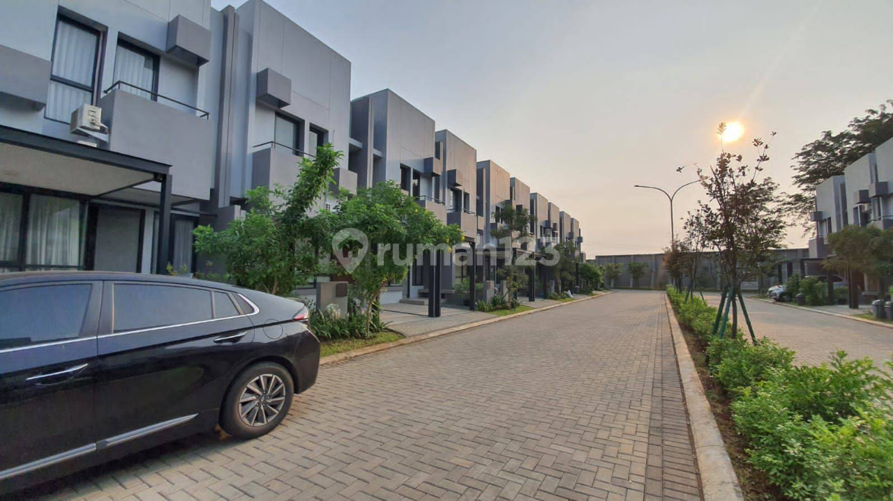 Modern Townhouse in Tabebuya Invensihaus