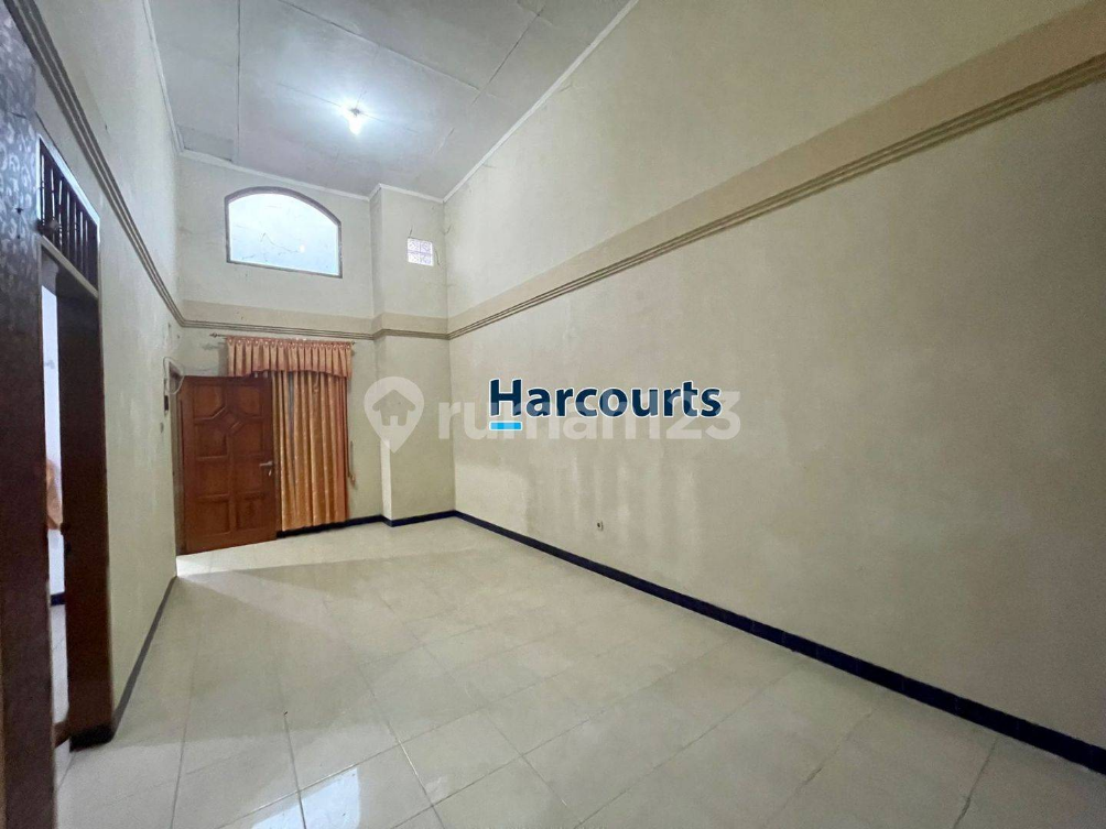 Modern 2-Bedroom House Near The Park Mall