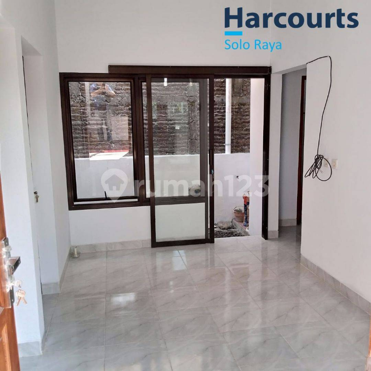 Modern 2-Bedroom House Near UNS Campus