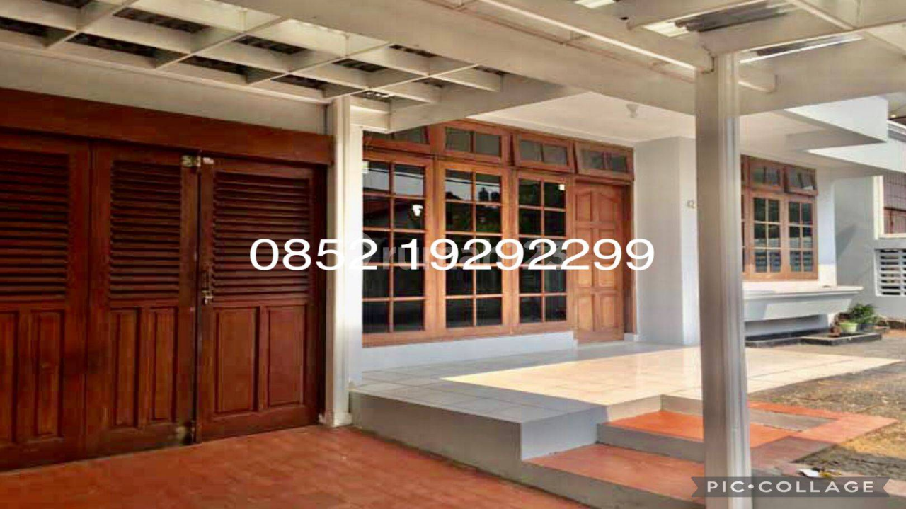 Minimalist House Near Cinere Mall