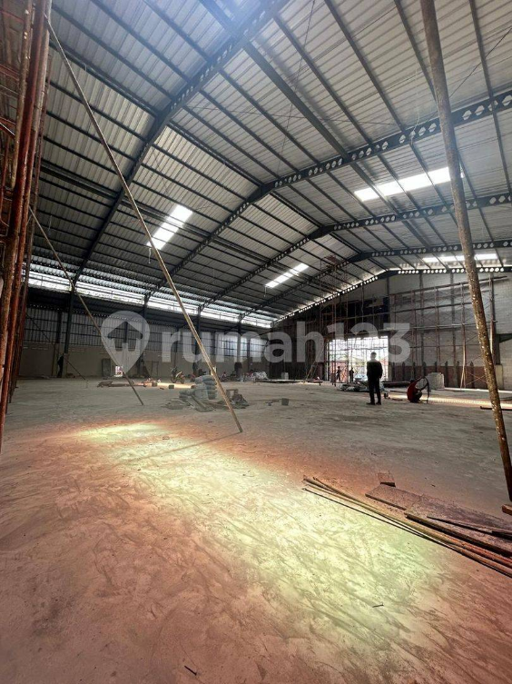 Large Industrial Warehouse with Office Space