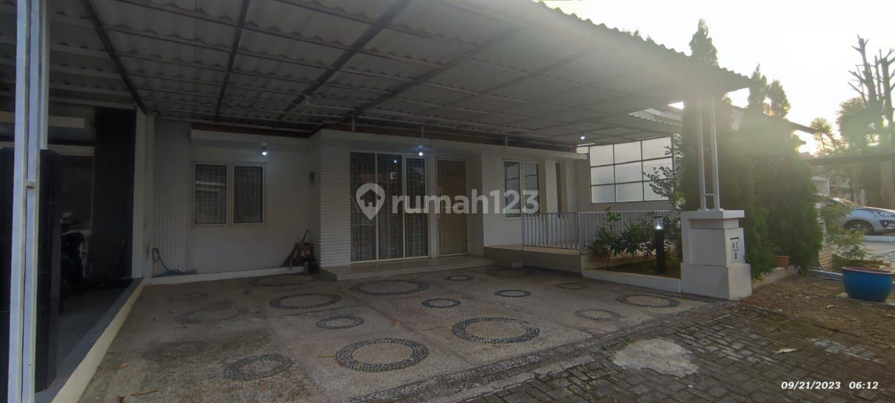 Spacious Cluster House with Comfortable Environment