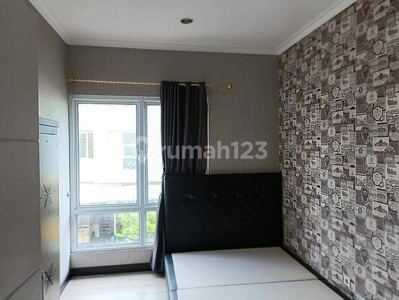Modern 2-Bedroom Arcadia Village Townhouse
