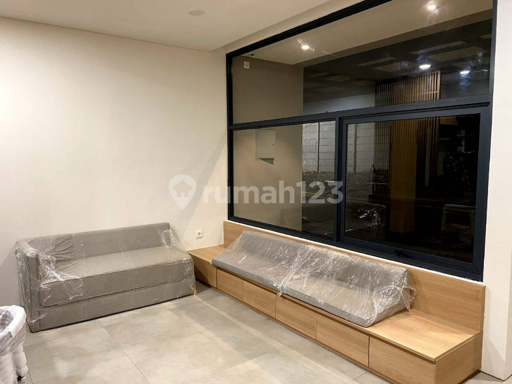 Modern 3-Bedroom BSD House with Designer Furnishings