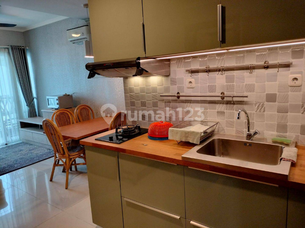 Modern Apartment Above Mall with Pool Access