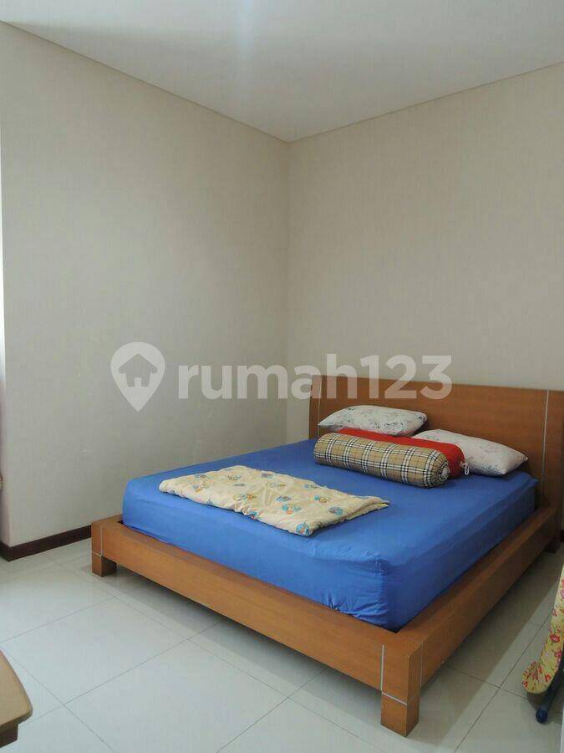 Modern House in Strategic Mutiara Gading City Location