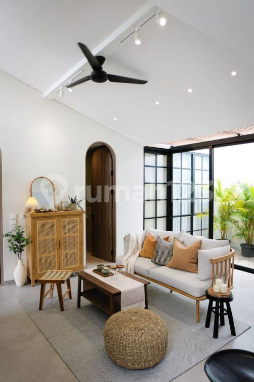 Modern 3-Bedroom Villa with Designer Interior