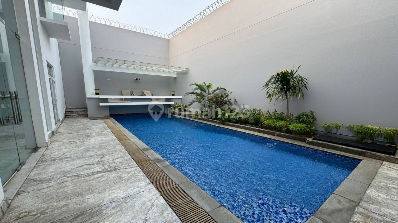 Modern House with Private Pool and Designer Interior