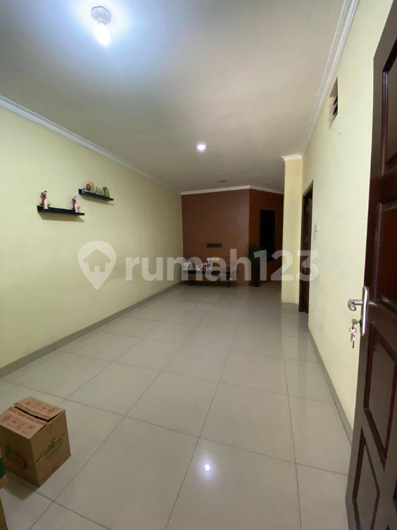 Renovated Semi-Furnished House in Janur Kuning