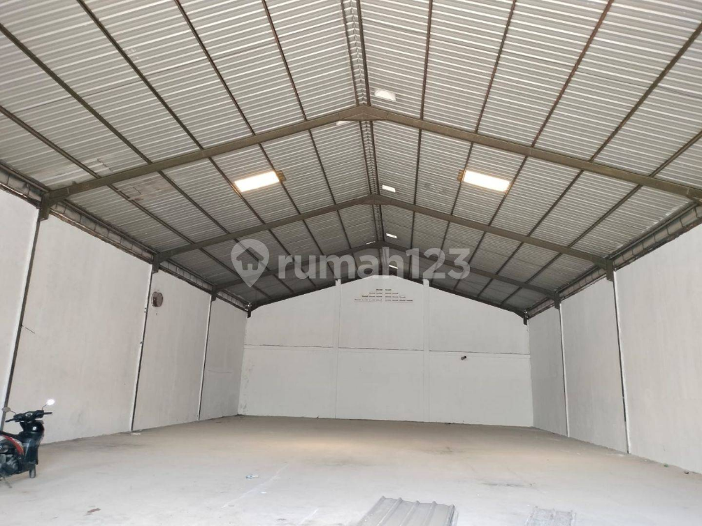 Large 480m² Warehouse in Pantai Indah Dadap