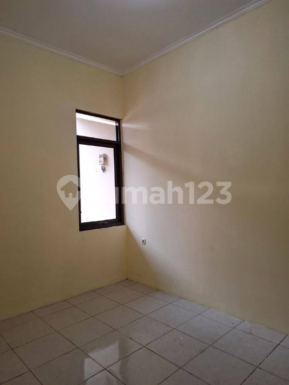 Spacious 3-Bedroom House with Double Carport