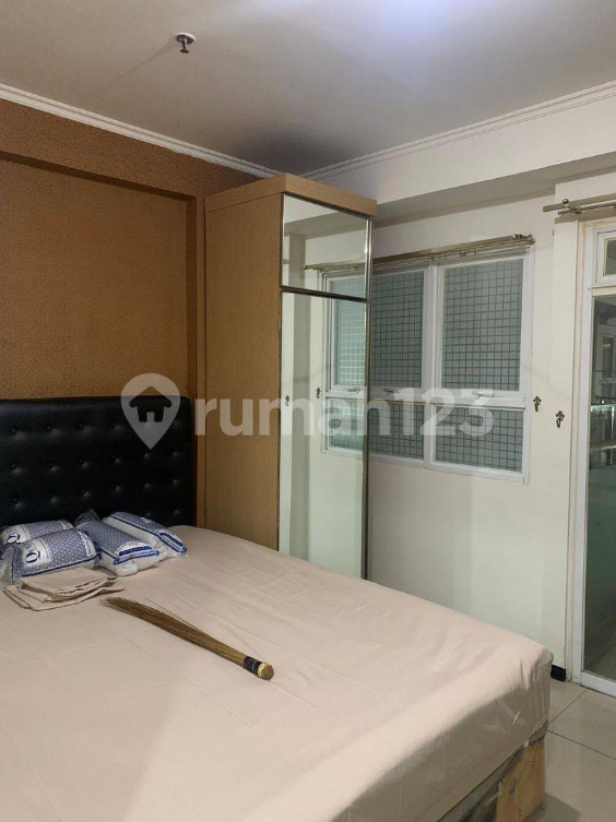 Modern Studio Apartment with Pool View