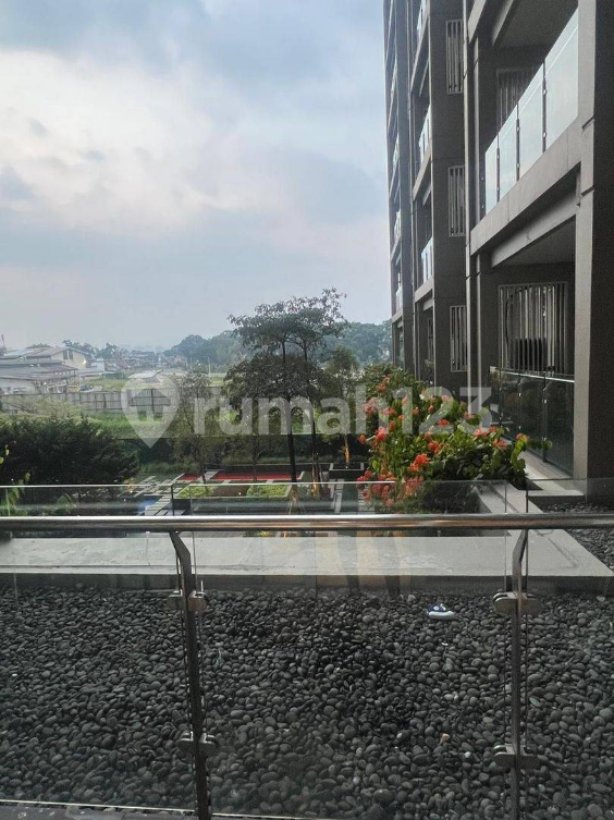 Furnished 2BR Landmark Residence with Mountain View