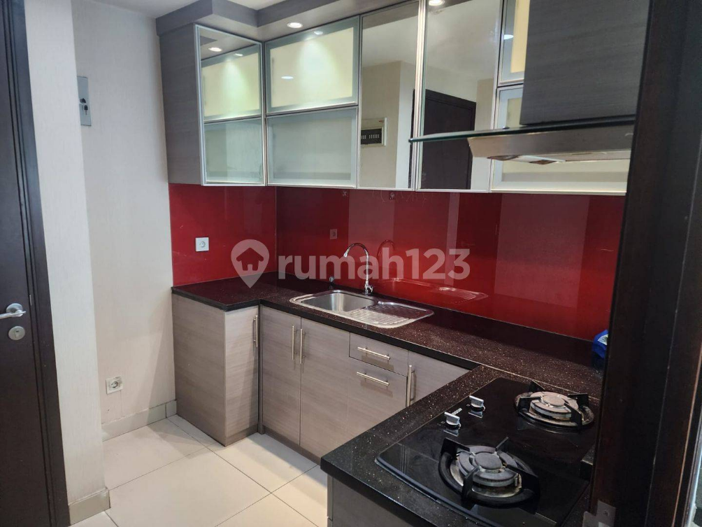 Furnished 2-Bed Apartment Near Central Park Mall