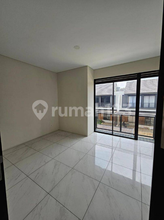 Modern 3-Bedroom House with Smart Home Features