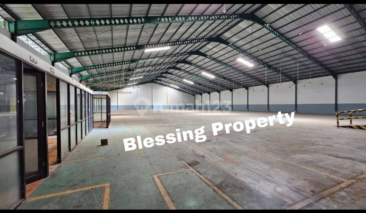 New Warehouse with Loading Dock in Industrial Area