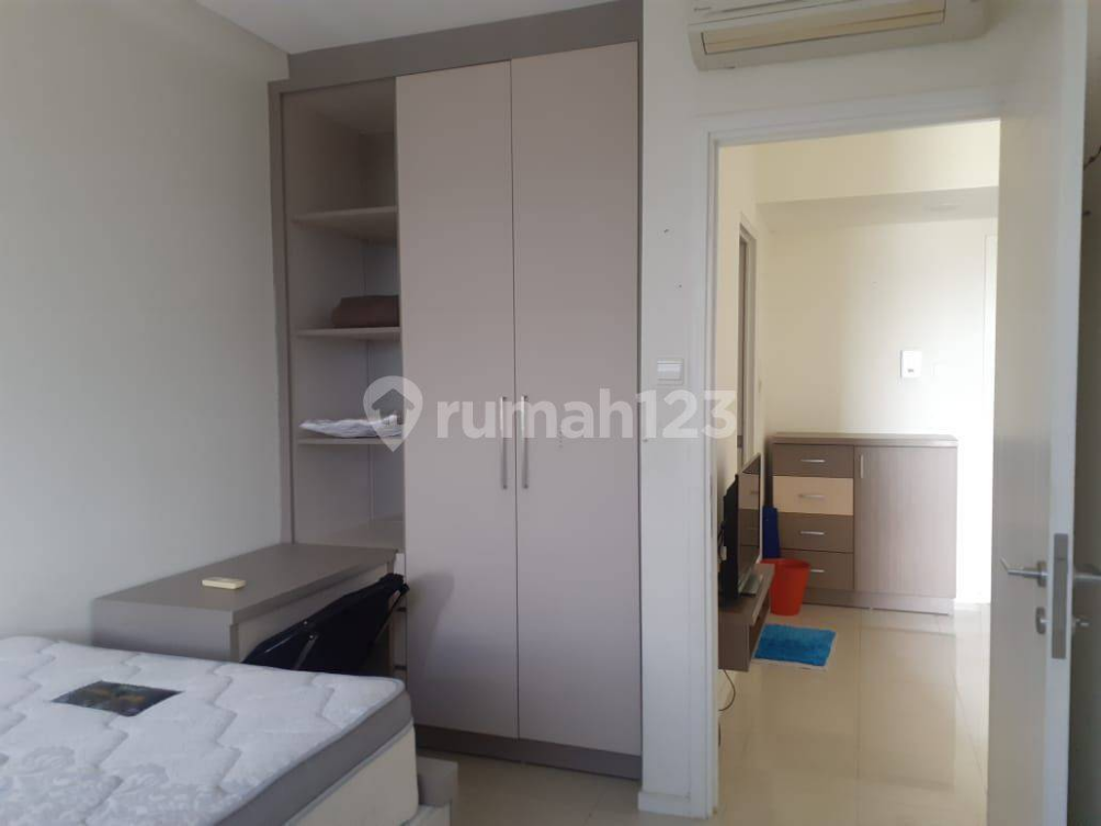 Furnished 1-Bedroom Apartment with City View