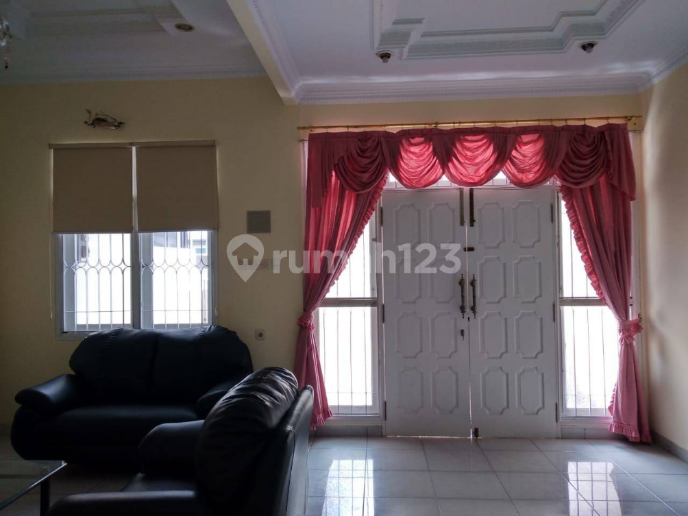 Spacious 3-Bedroom House Near Sunter Mall