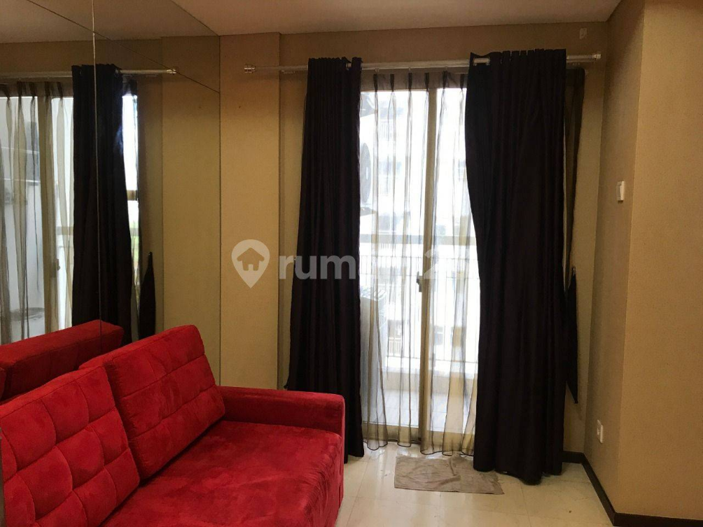 Modern 1-Bedroom Apartment with Pool and Gym