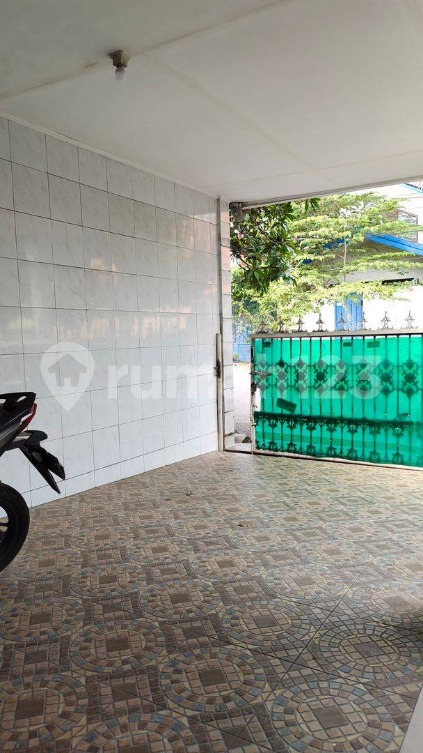 5-Bedroom House Near Unimus with Modern Amenities