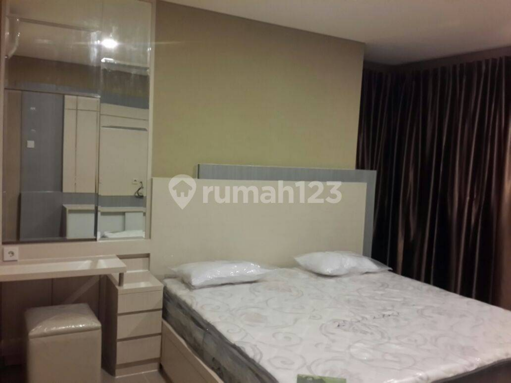 Furnished Apartment in Greenbay Pluit with Pool