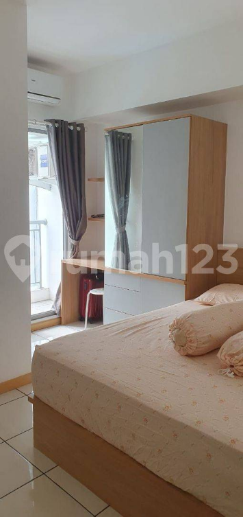 Modern Studio Apartment Near Summarecon Mall Serpong