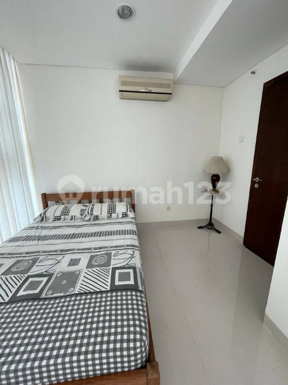 Furnished 2BR Brooklyn Apartment with City View