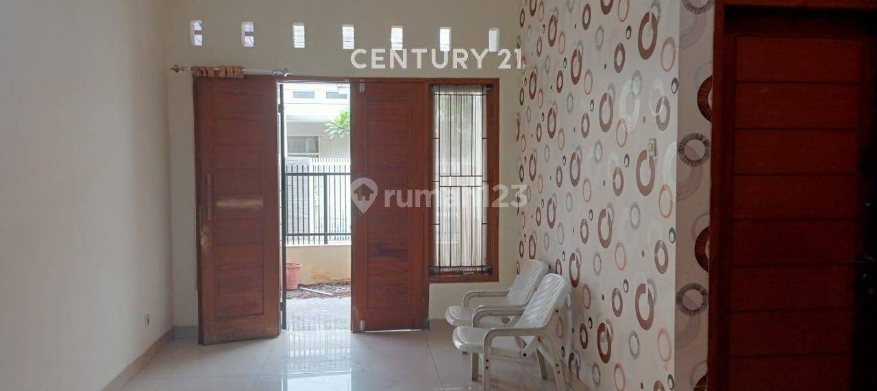 Modern 4-Bedroom House in Bandung