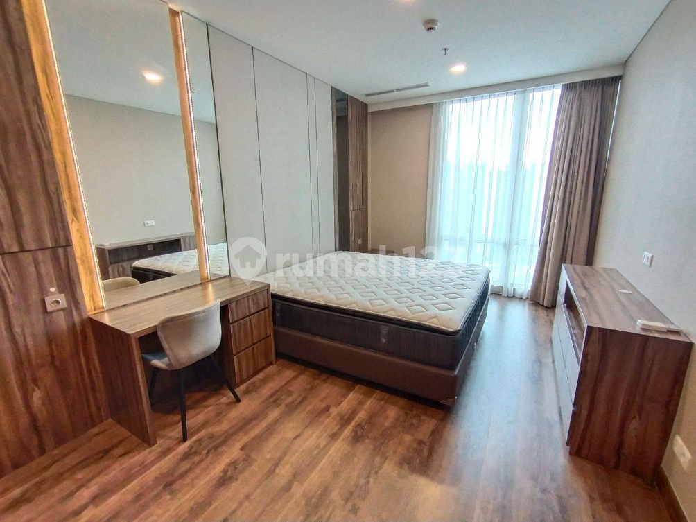 Modern 2-Bed Apartment with Designer Interior