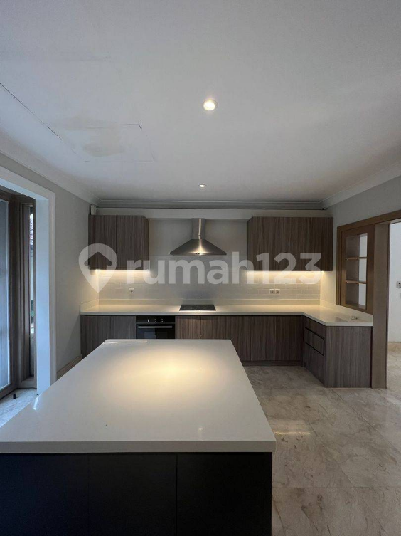 Renovated Kemang House with Pool and Garden