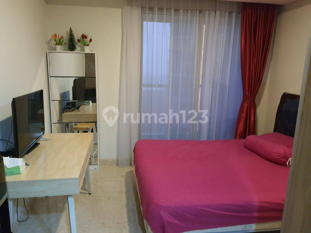 Furnished Studio Apartment at Gold Coast