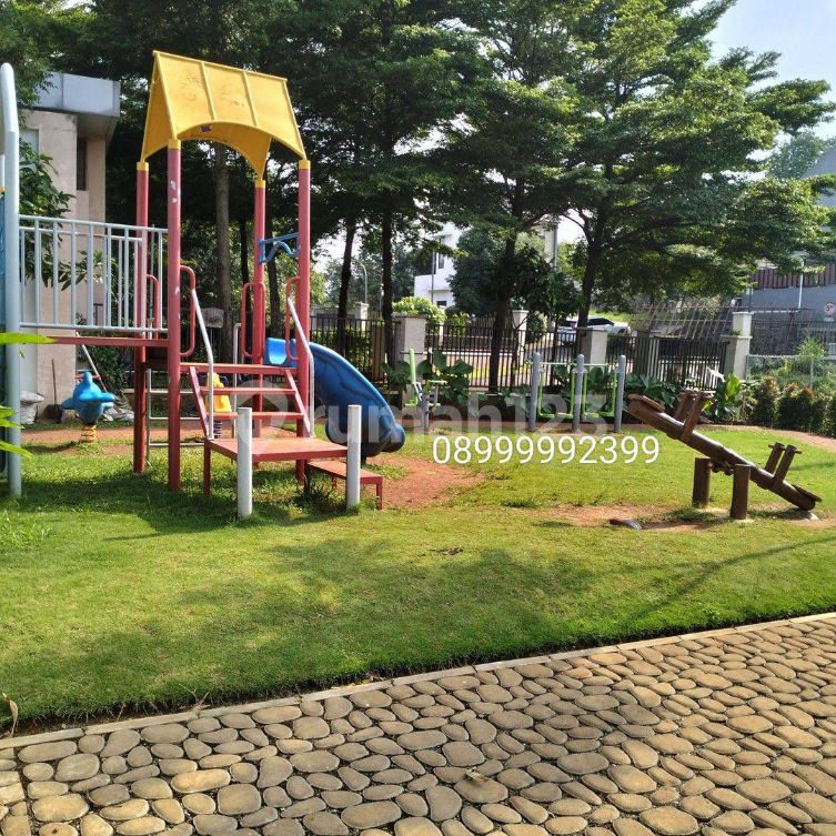 Modern Townhouse with Children's Playground and Facilities