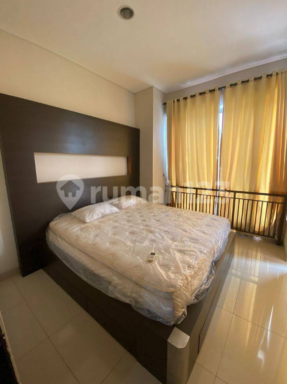 Spacious 4BR Townhouse in Greenwich Sheffield BSD